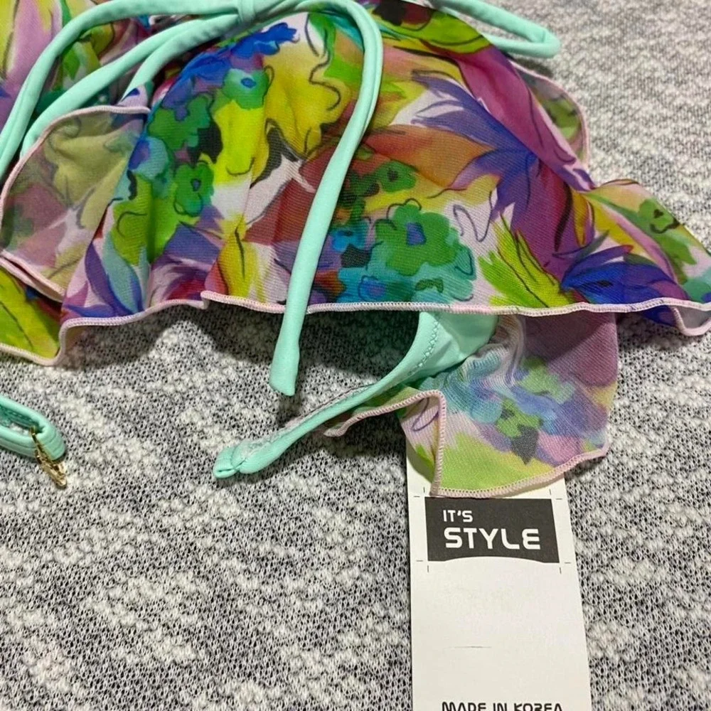 Coloured bikini set‎ top/bottoms Made Korea size 9M=girl 7-8 years old. SKU-A118